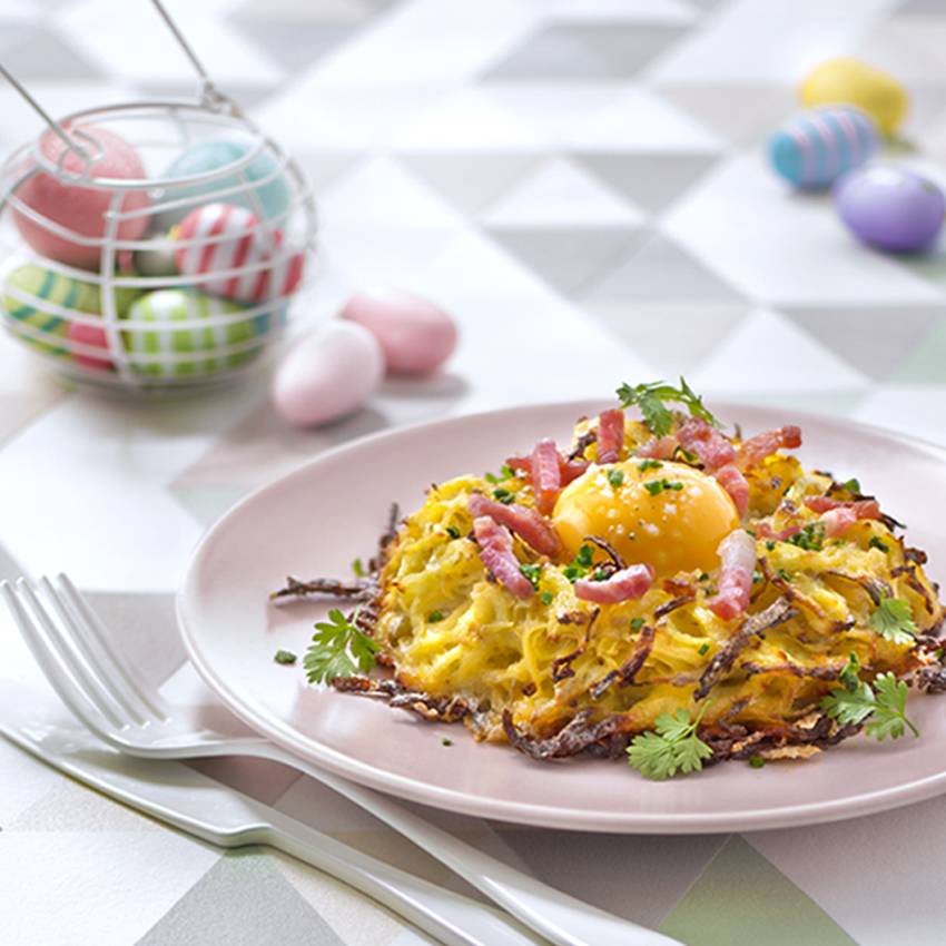 Nids de pommes de terre aux oeufs